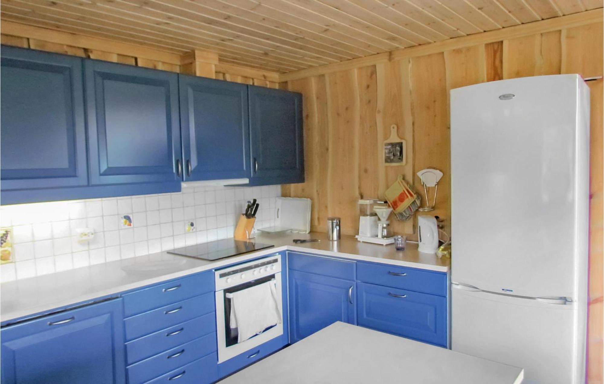 3 Bedroom Beautiful Home In Vikesa Hovland  Exterior photo
